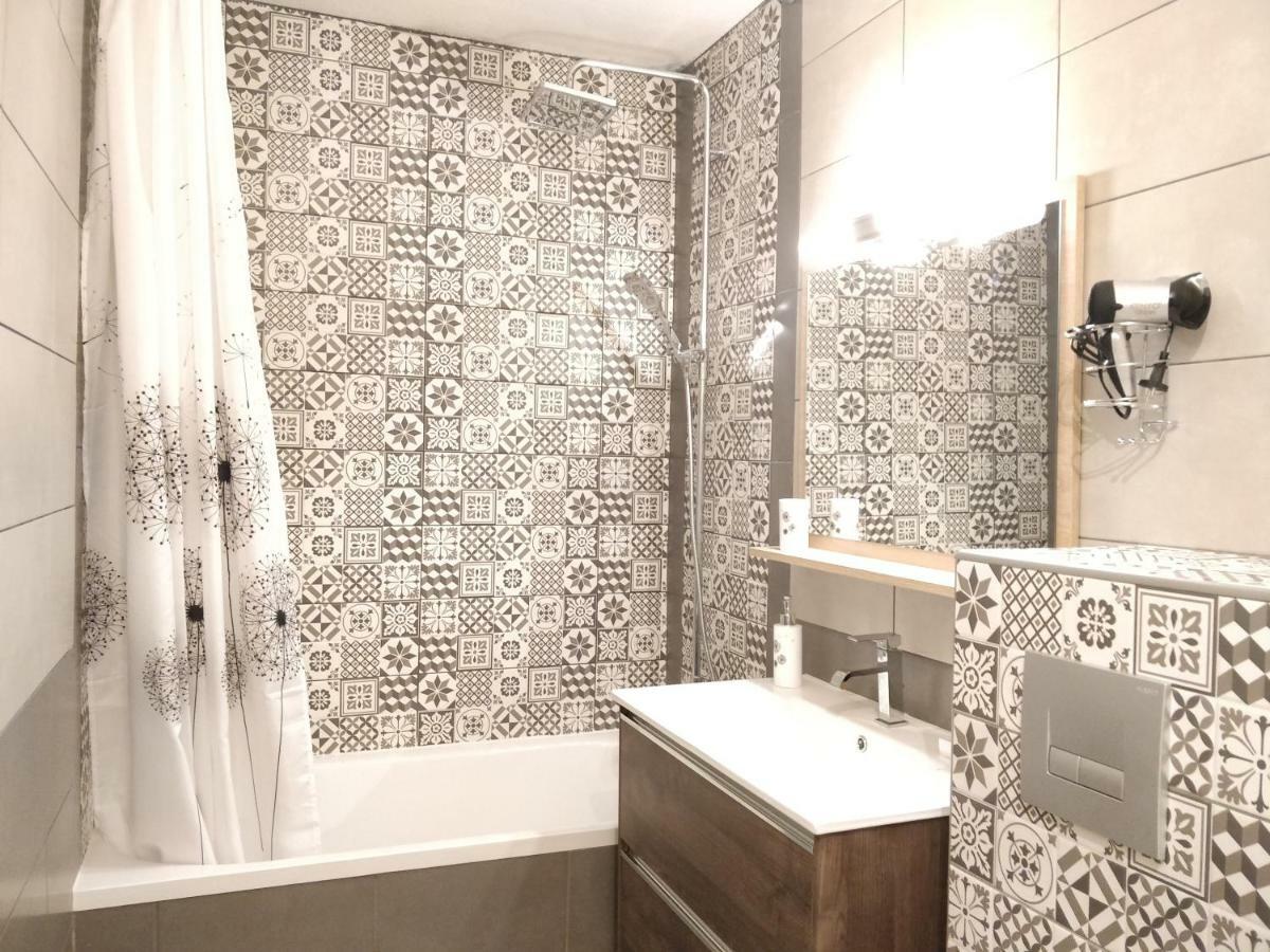 Appartamento LesClésDuBonheur, 47m2-Terrasse privative&Parking-RER B TGV 10min-Orly 20min by B4W Massy  Esterno foto