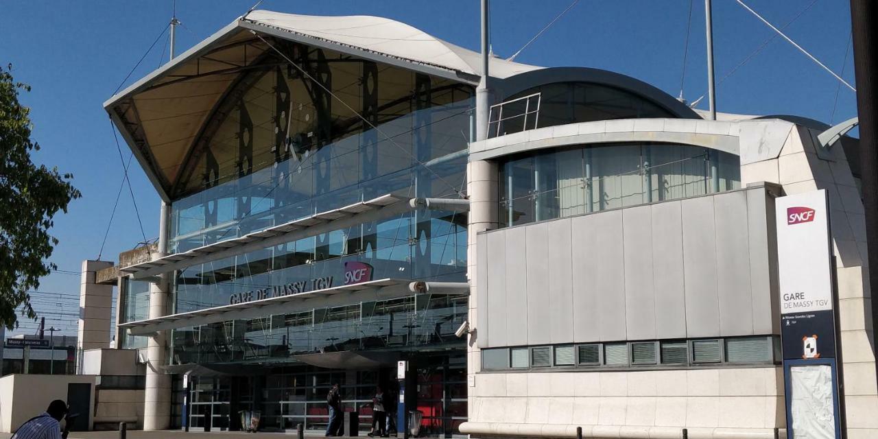 Appartamento LesClésDuBonheur, 47m2-Terrasse privative&Parking-RER B TGV 10min-Orly 20min by B4W Massy  Esterno foto